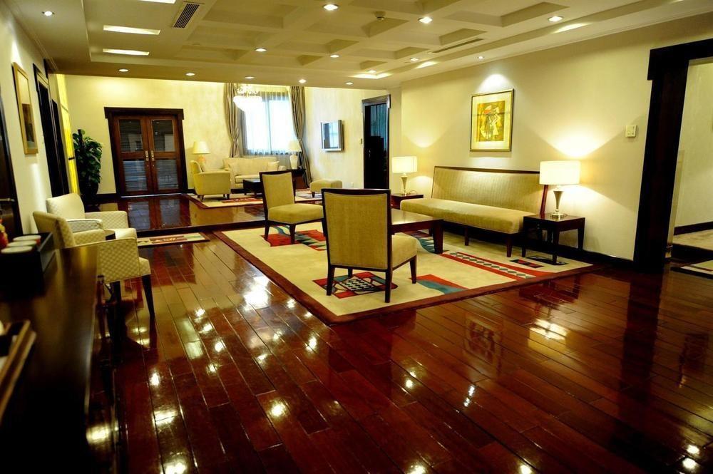 Yun-Zen Jinling World Trade Plaza Hotel Shijiazhuang Extérieur photo